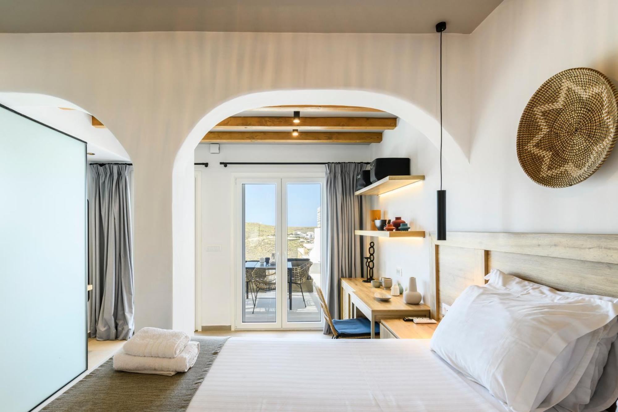 The Mykonist Merchia Beach Villas & Suites Kültér fotó