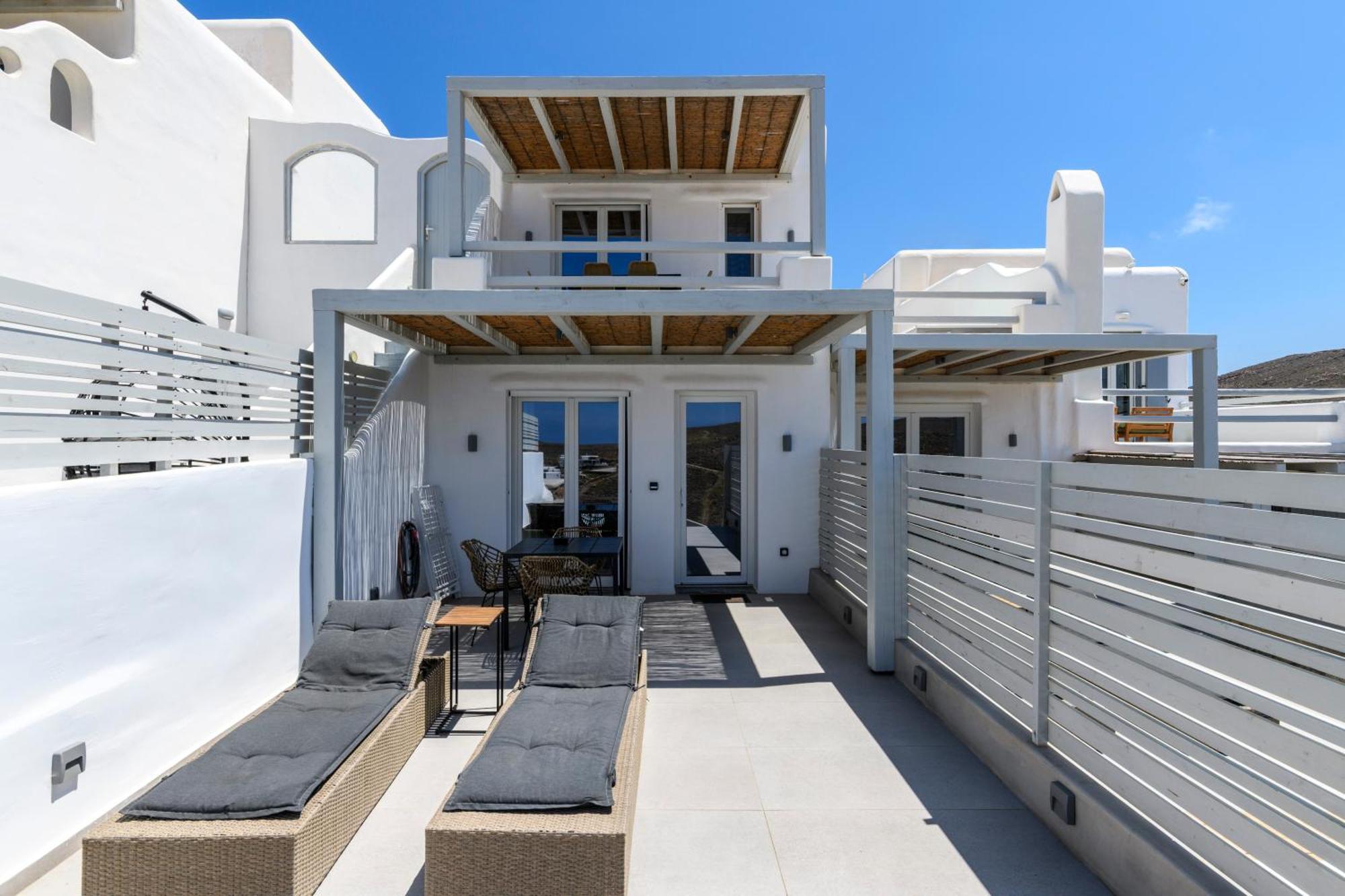 The Mykonist Merchia Beach Villas & Suites Kültér fotó