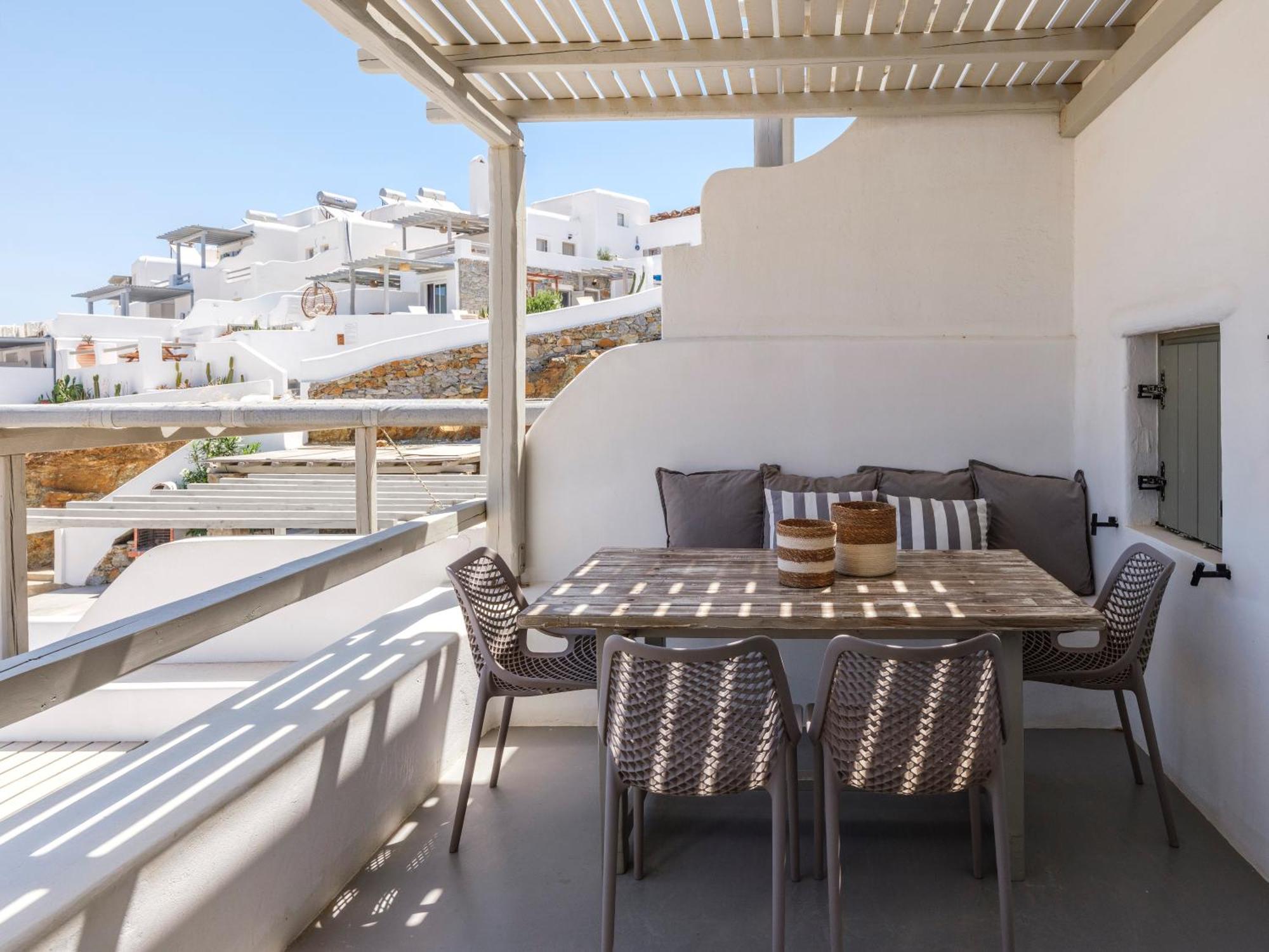 The Mykonist Merchia Beach Villas & Suites Kültér fotó