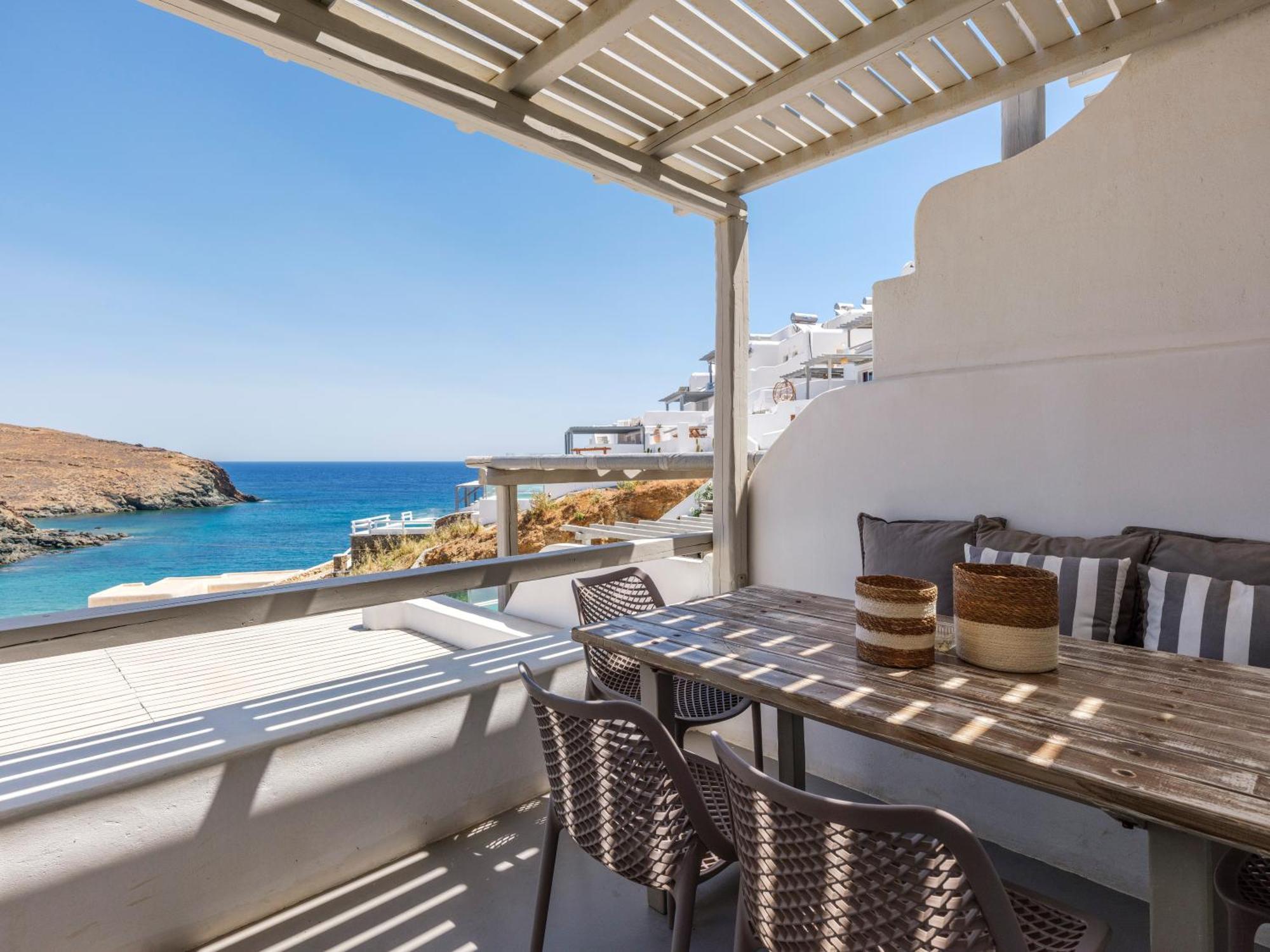 The Mykonist Merchia Beach Villas & Suites Kültér fotó