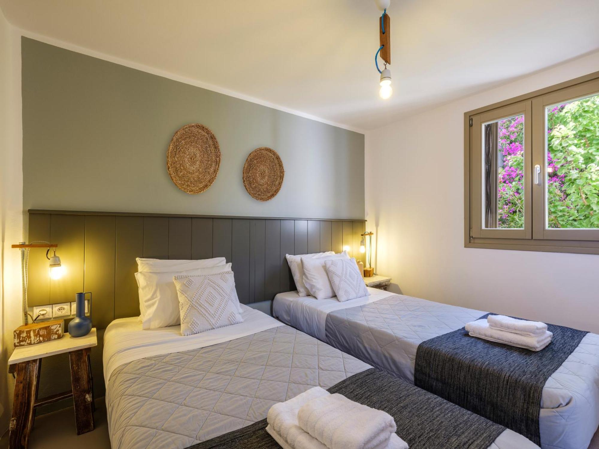 The Mykonist Merchia Beach Villas & Suites Kültér fotó