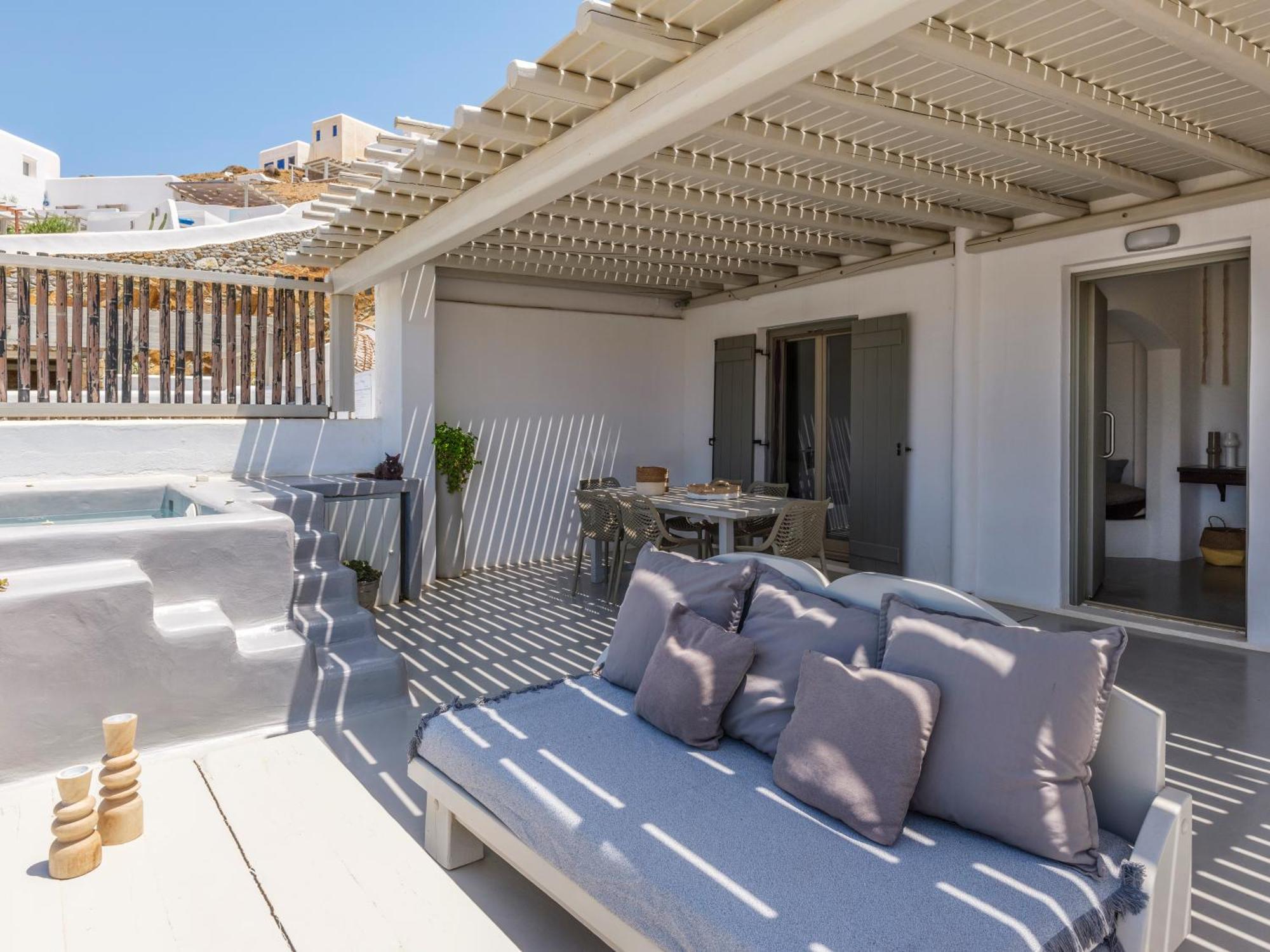 The Mykonist Merchia Beach Villas & Suites Kültér fotó