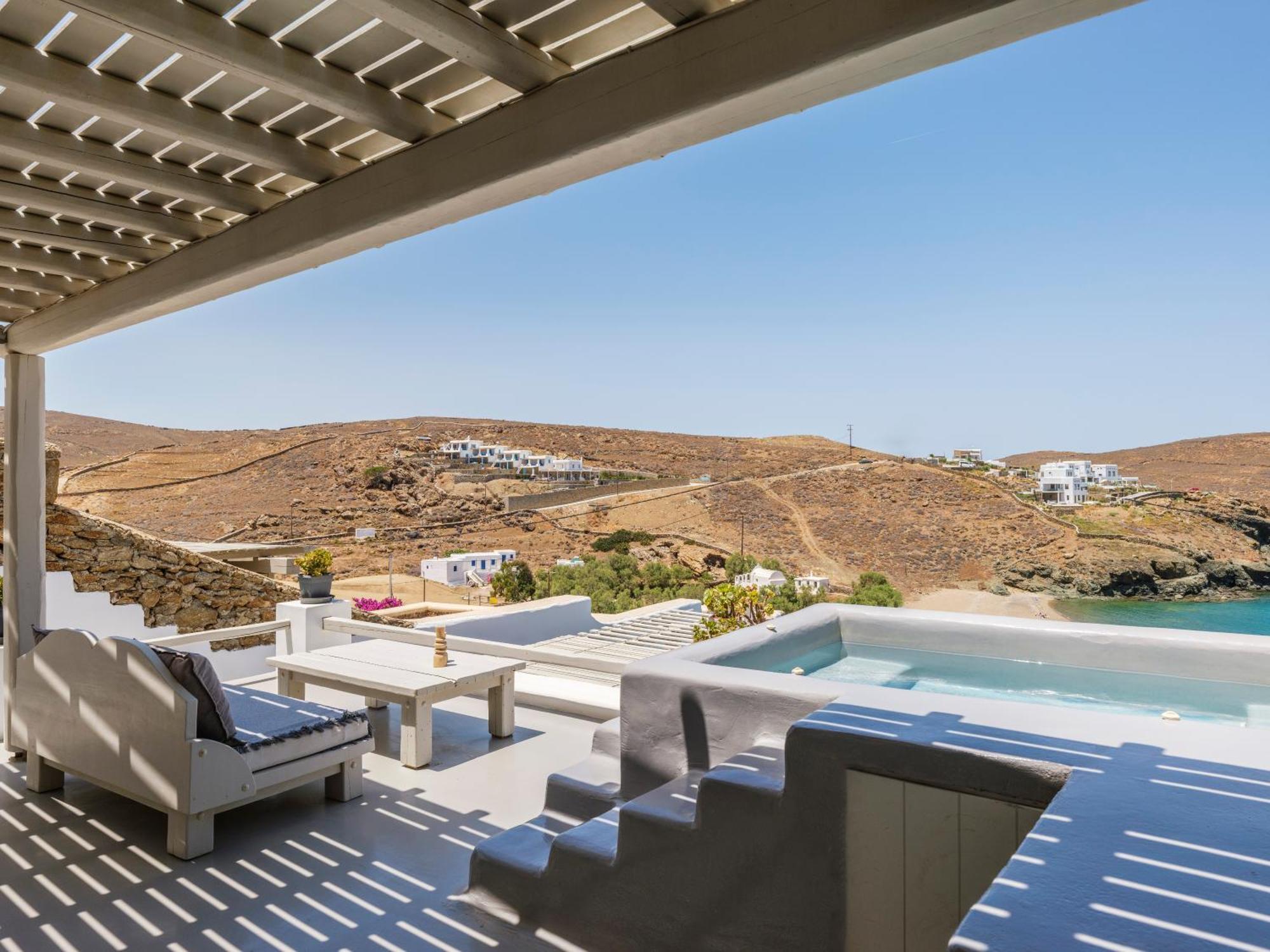 The Mykonist Merchia Beach Villas & Suites Kültér fotó