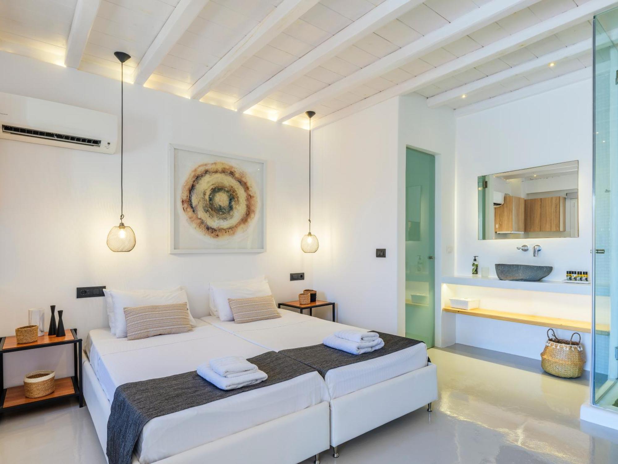 The Mykonist Merchia Beach Villas & Suites Kültér fotó