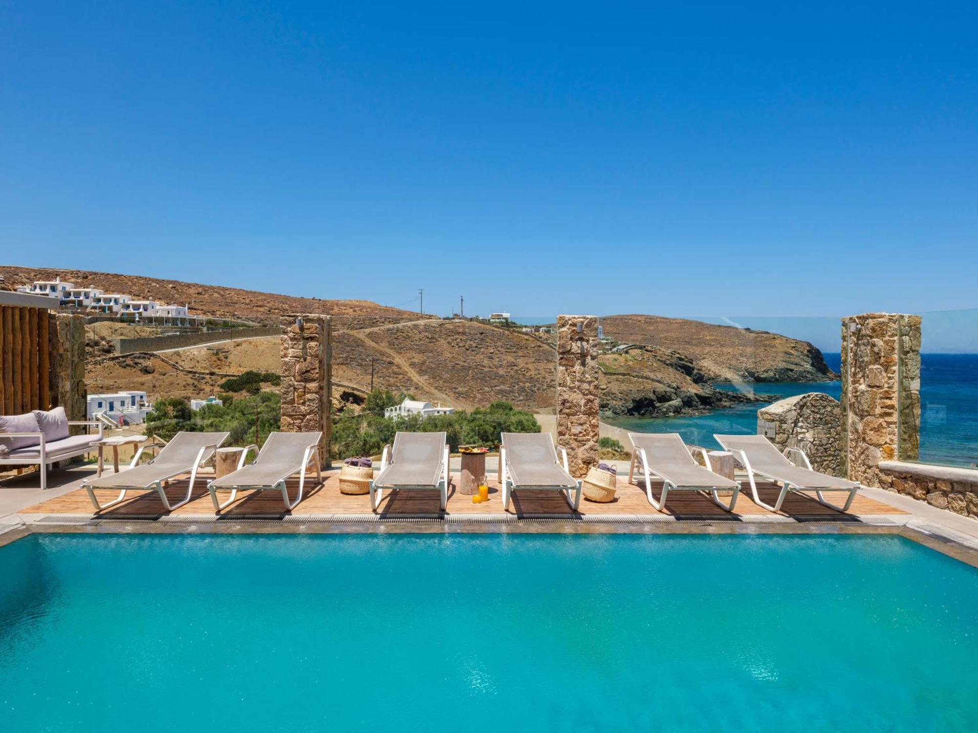 The Mykonist Merchia Beach Villas & Suites Kültér fotó