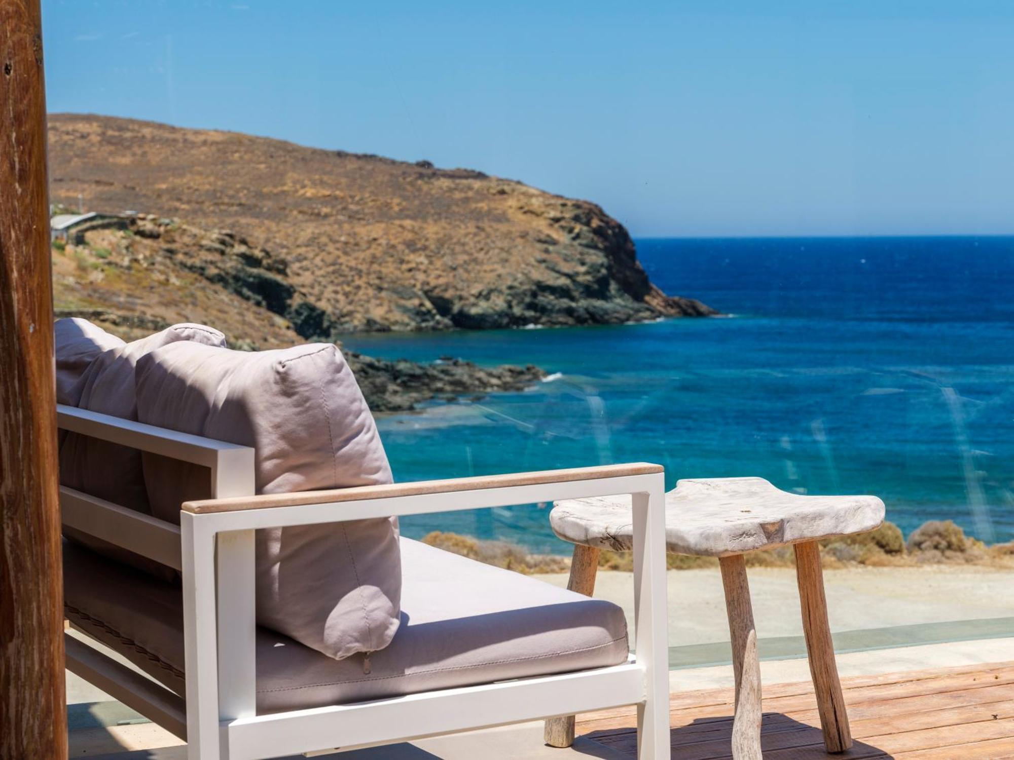 The Mykonist Merchia Beach Villas & Suites Kültér fotó