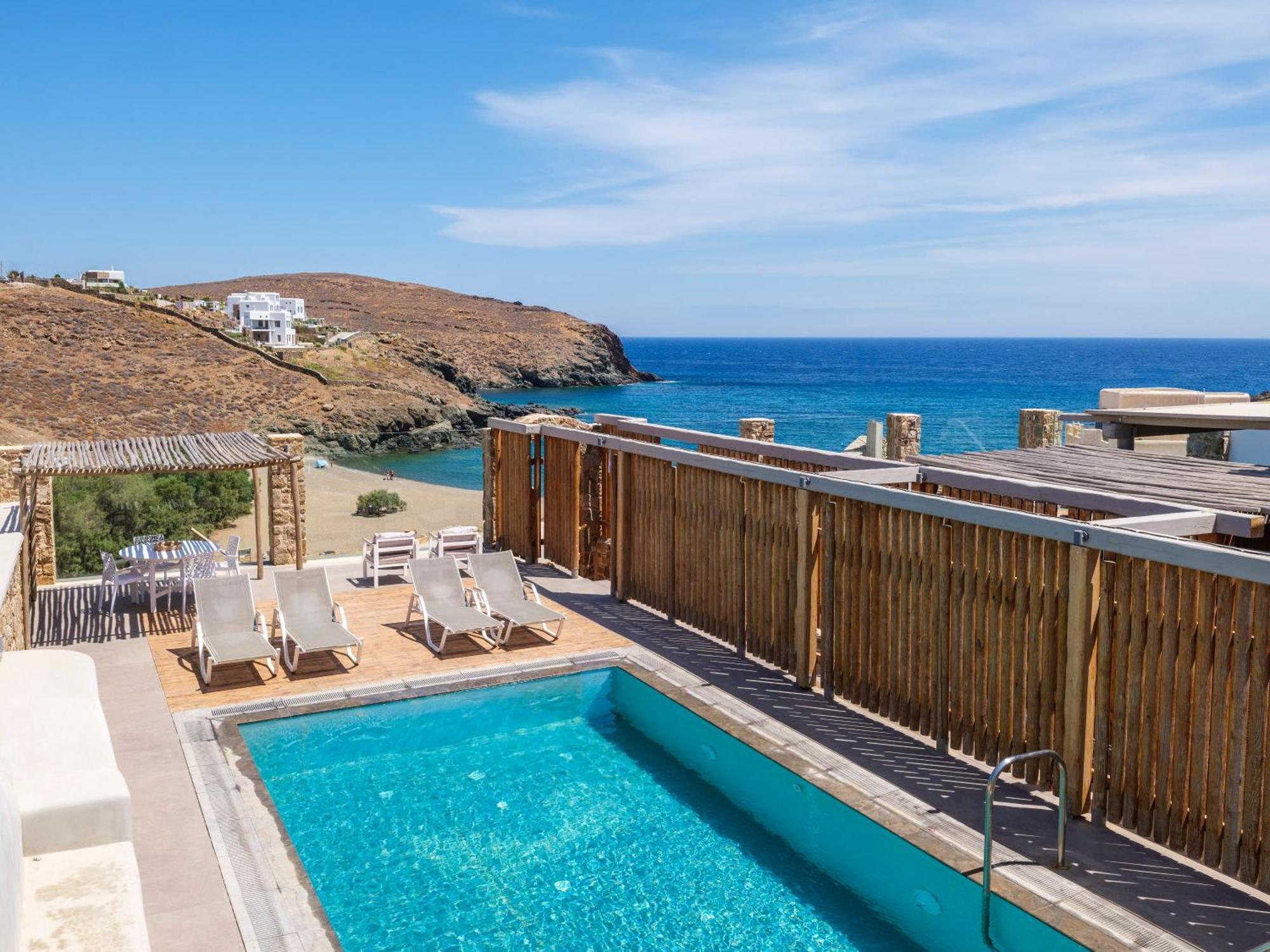 The Mykonist Merchia Beach Villas & Suites Kültér fotó
