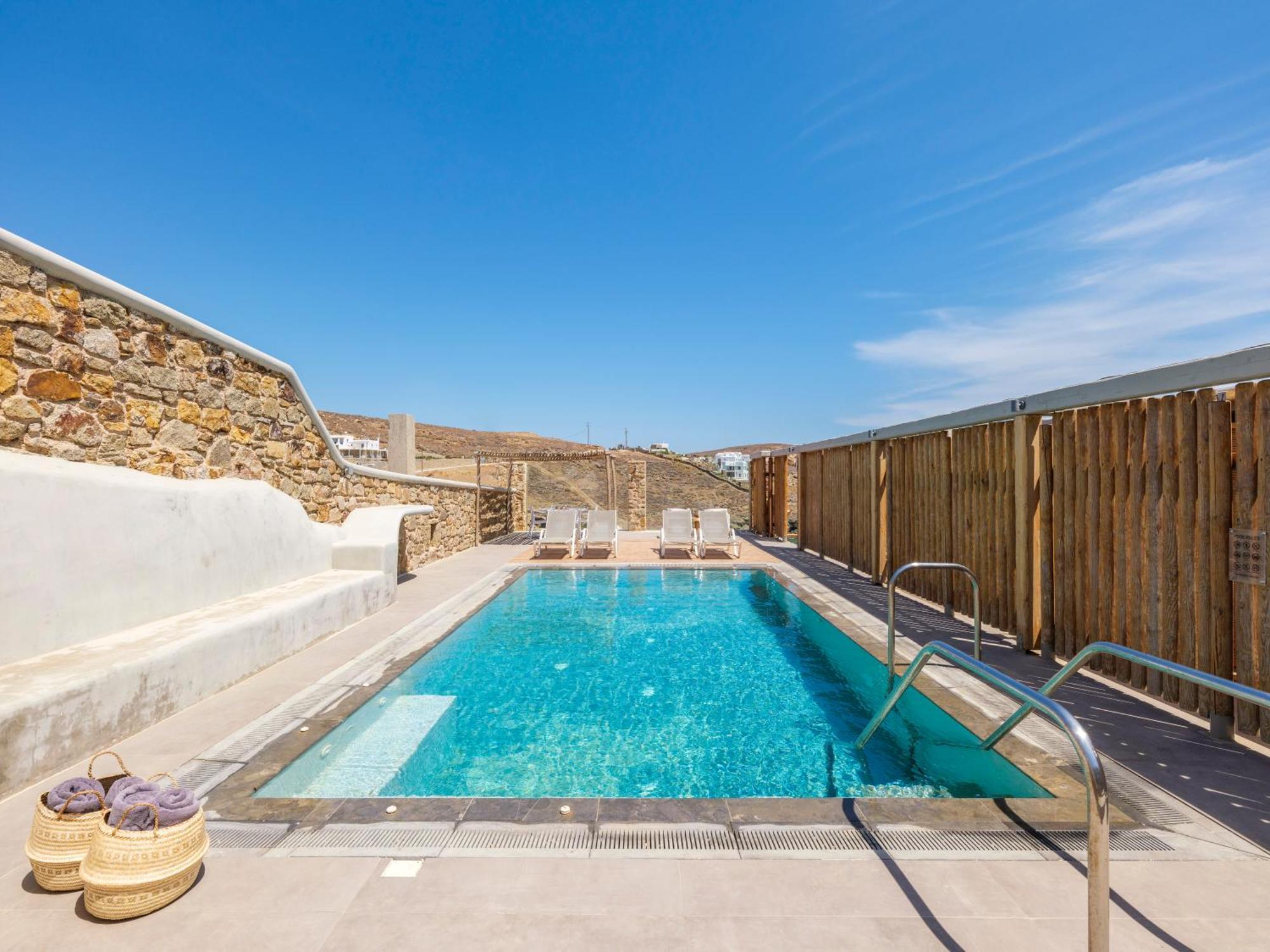 The Mykonist Merchia Beach Villas & Suites Kültér fotó